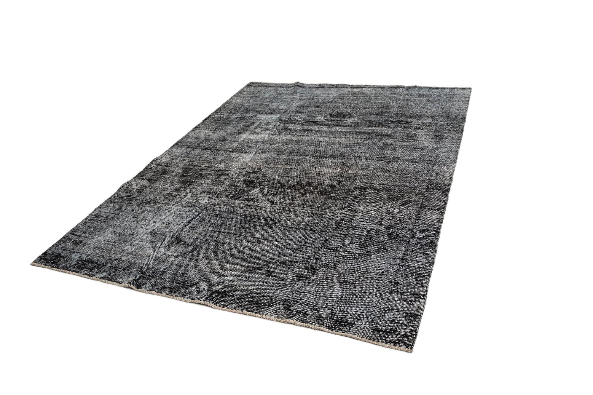 6' x 8' 4 Vintage Rug