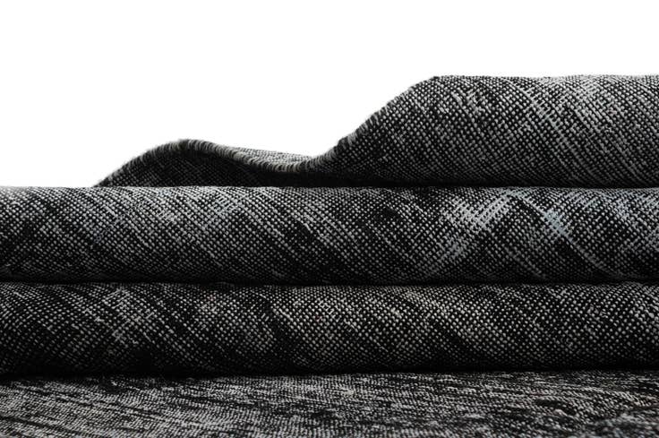 Detail image of 6' x 8' 4 Vintage Rug