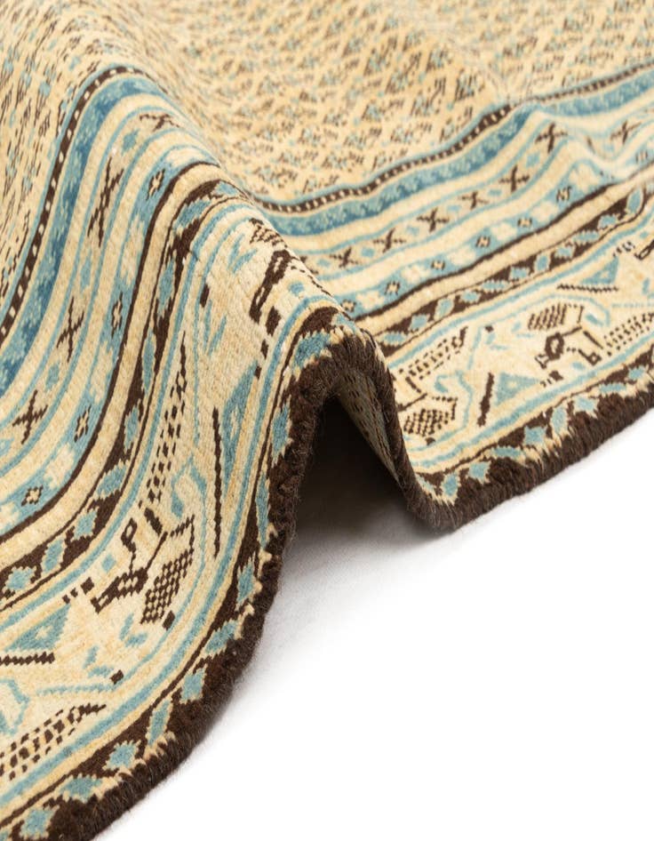 Detail image of 5' 11 x 9' 6 Vintage Wool Rug