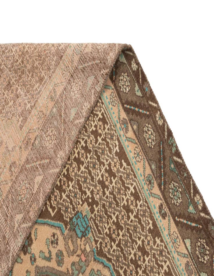 Detail image of 4' 6 x 9' 4 Vintage Wool Rug