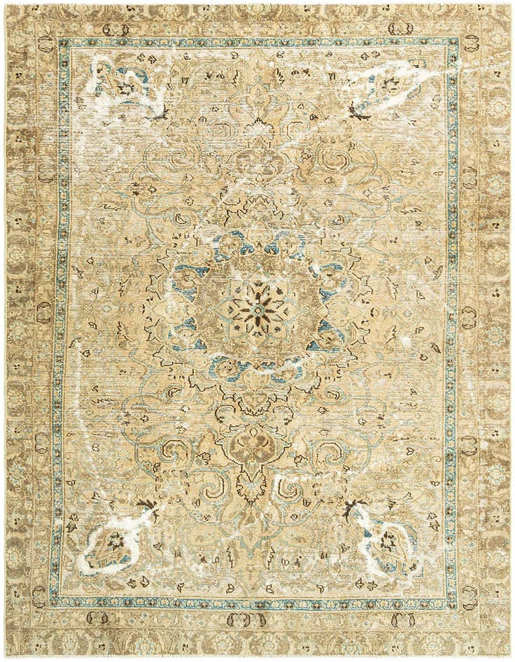 Detail image of 5' 5 x 8' Vintage Rug