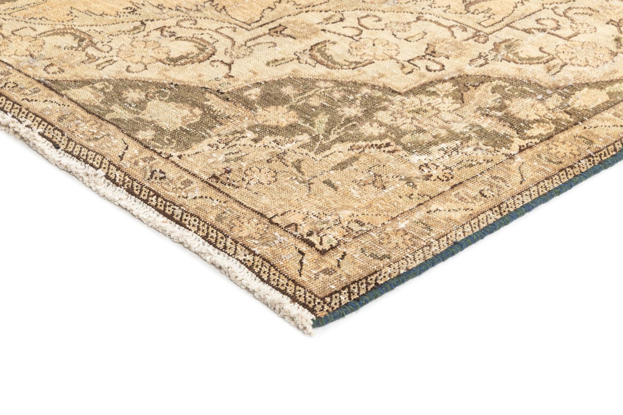6' 1 x 8' 11 Vintage Rug