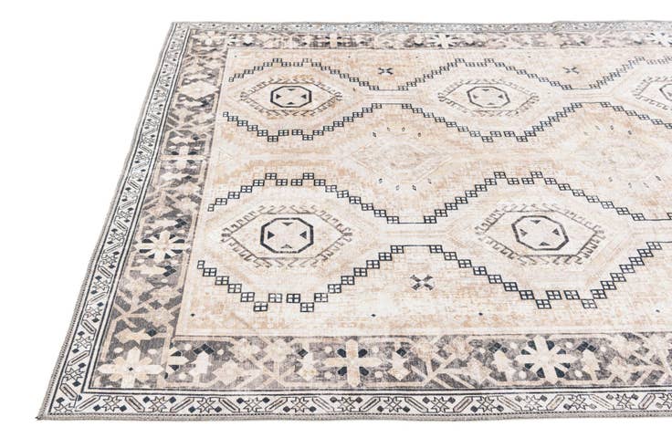 Detail image of 5' x 8' Washable Yara Rug