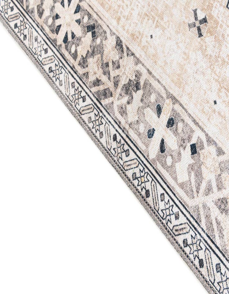 Detail image of 5' x 8' Washable Yara Rug