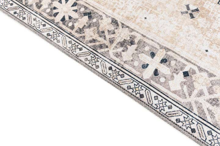 5' x 8' Washable Yara Rug