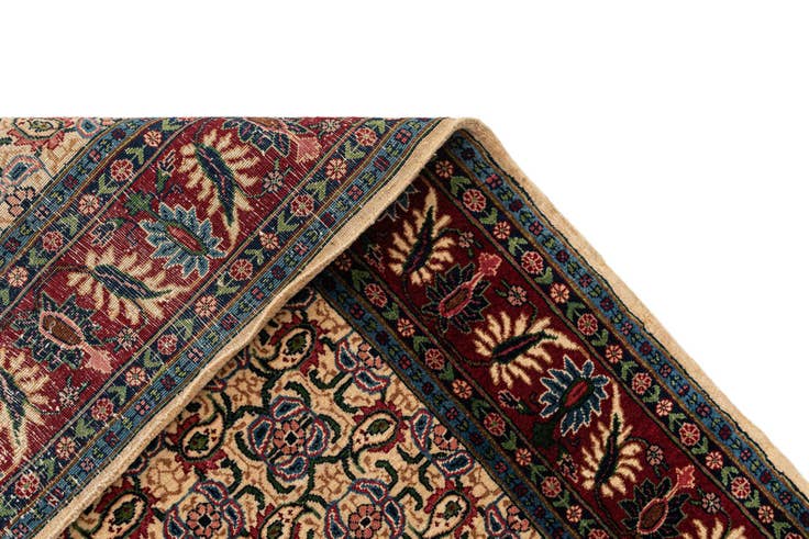 Detail image of 4' 8 x 6' 9 Yazd Rug