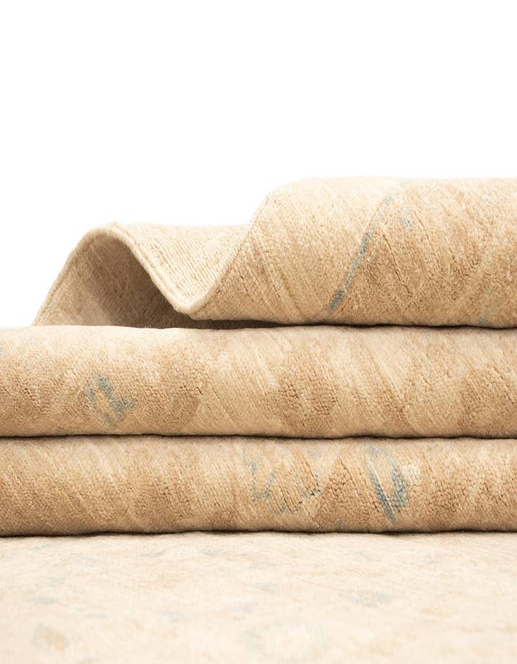 Detail image of 13' 4 x 19' 11 Ziegler Rug