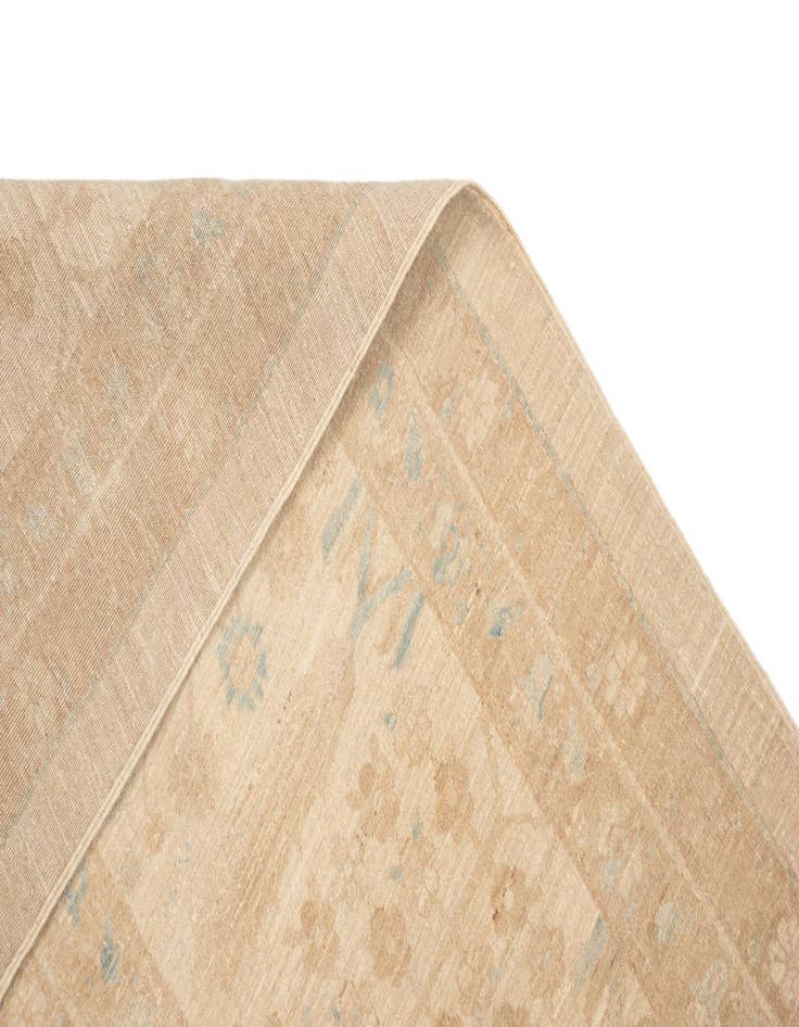 Detail image of 13' 4 x 19' 11 Ziegler Rug