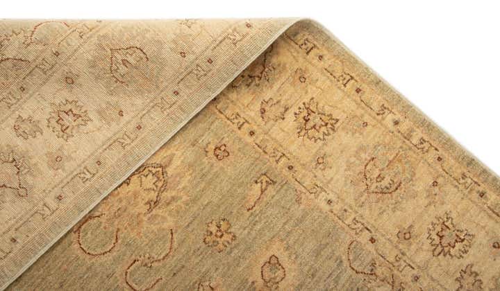 5' 8 x 8' Ziegler Wool Rug