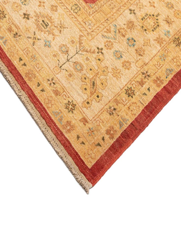 Detail image of 6' 8 x 10' 4 Ziegler Wool Rug