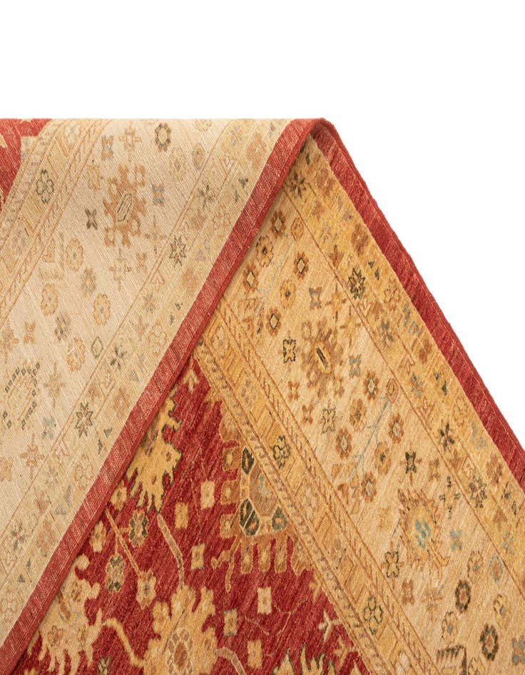 Detail image of 6' 8 x 10' 4 Ziegler Wool Rug