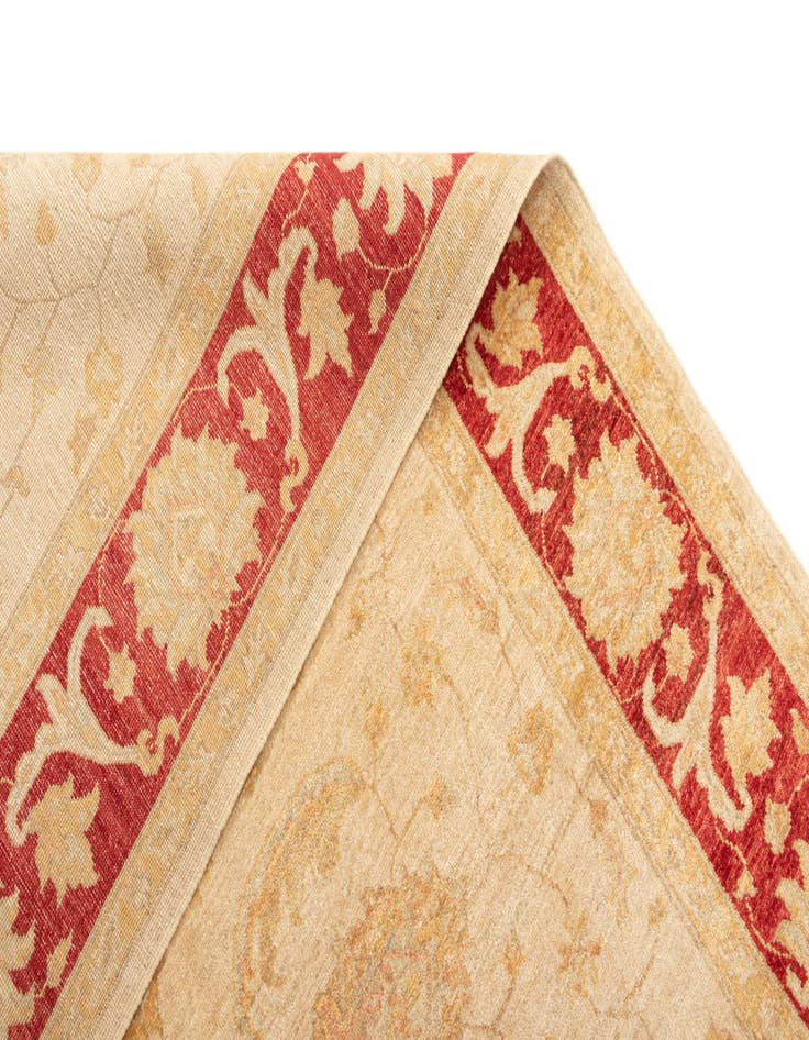 Detail image of 6' 8 x 10' Ziegler Wool Rug