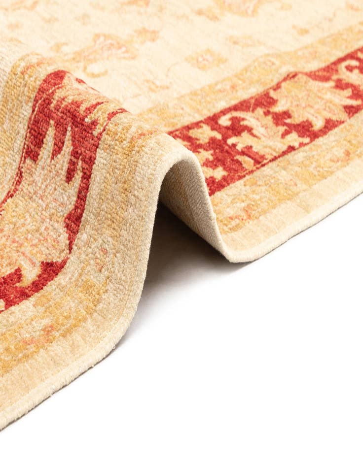 Detail image of 6' 9 x 9' 5 Ziegler Wool Rug