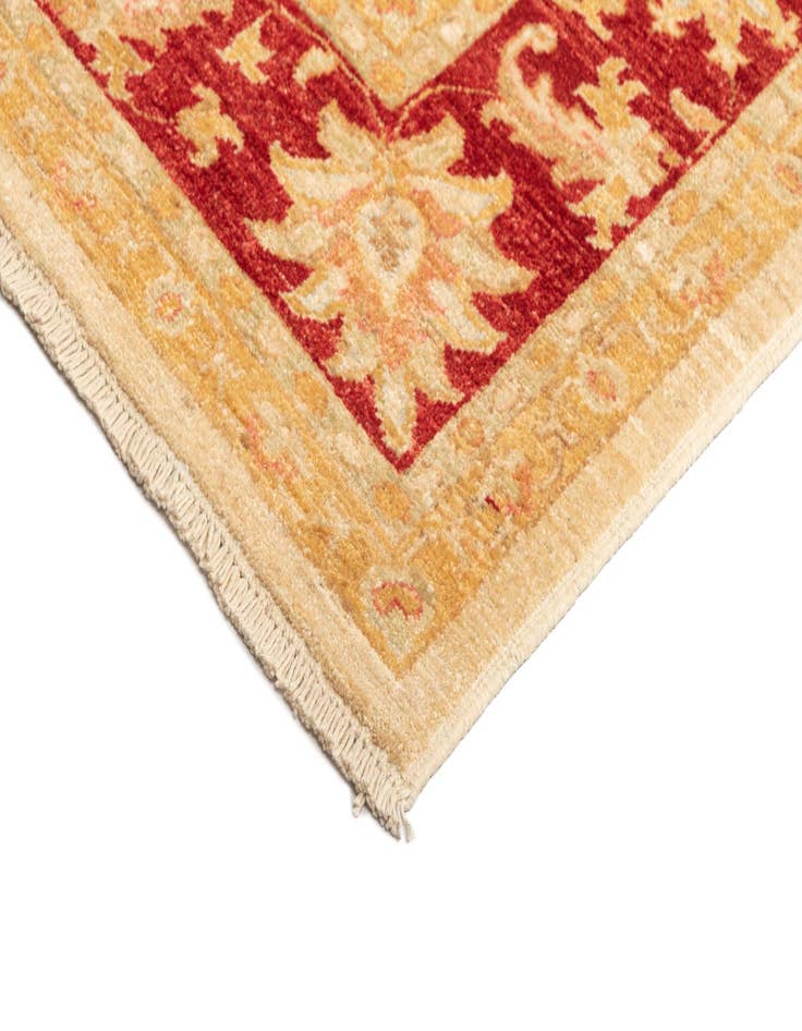 Detail image of 6' 9 x 9' 5 Ziegler Wool Rug