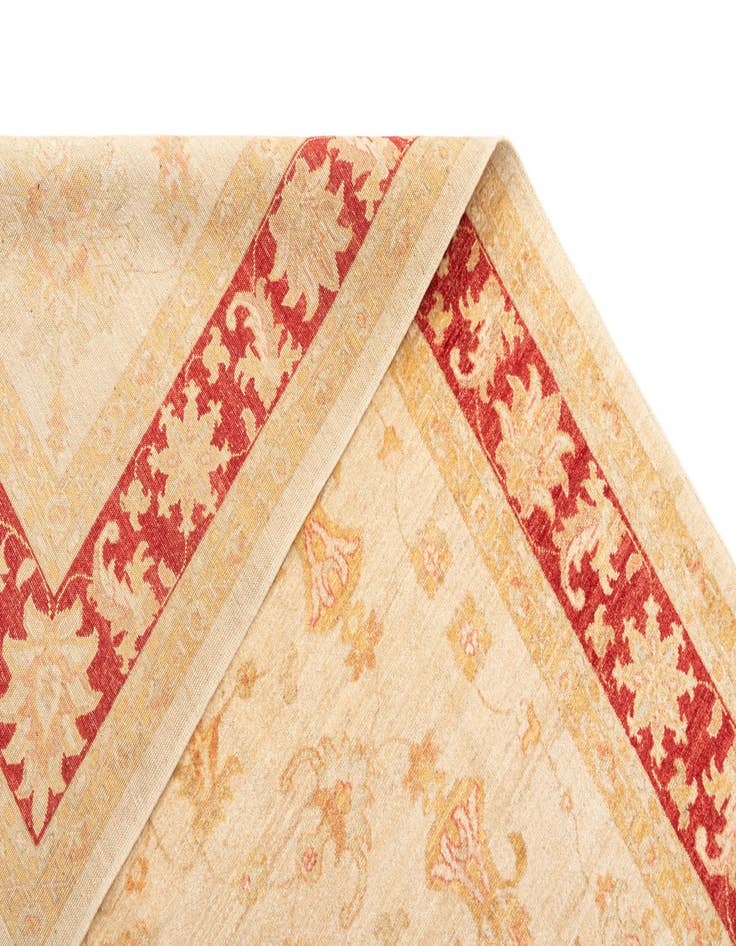 Detail image of 6' 9 x 9' 5 Ziegler Wool Rug