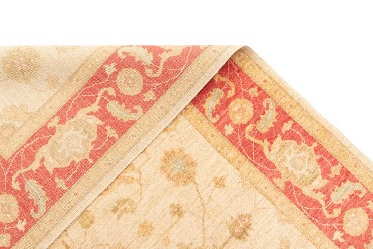 Detail image of 6' 9 x 9' 8 Ziegler Wool Rug