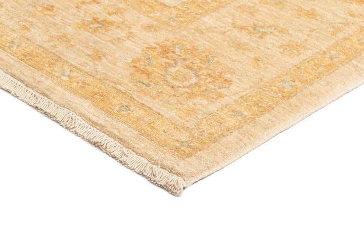 Detail image of 6' 9 x 9' 10 Ziegler Wool Rug