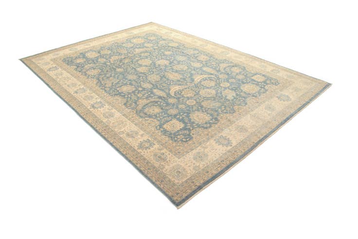 Detail image of 8' 6 x 11' 8 Ziegler Wool Rug