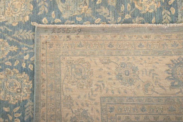 Detail image of 8' 6 x 11' 8 Ziegler Wool Rug