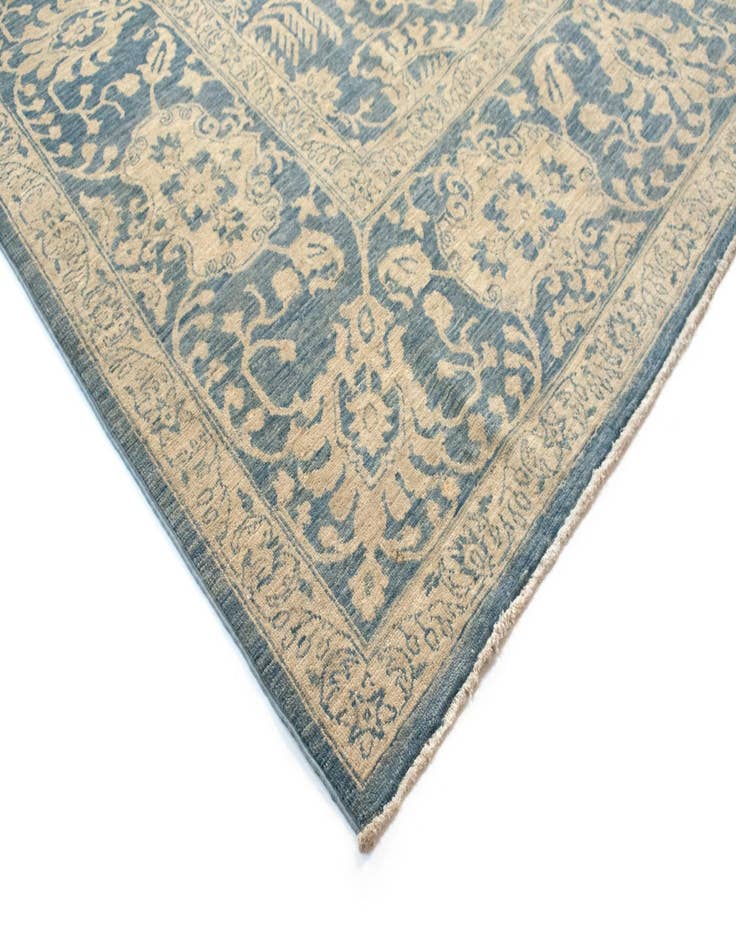 Detail image of 8' 9 x 11' 10 Ziegler Wool Rug