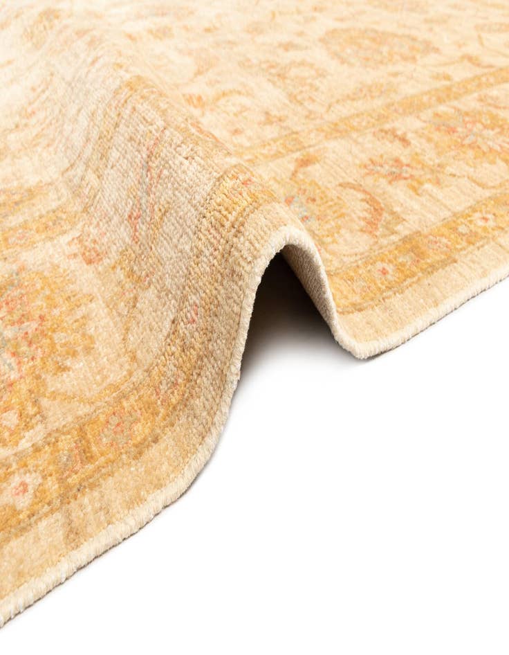 Detail image of 6' 8 x 8' 8 Ziegler Wool Rug