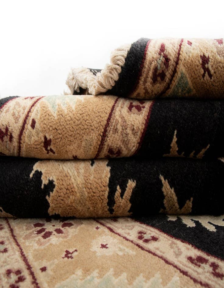 Detail image of 5' 2 x 7' 7  Hand Knotted Ziegler Wool Rug