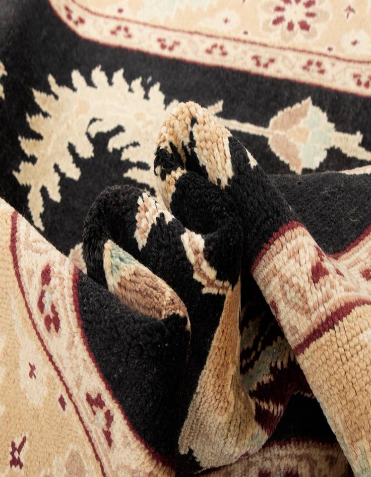 Detail image of 5' 2 x 7' 7  Hand Knotted Ziegler Wool Rug