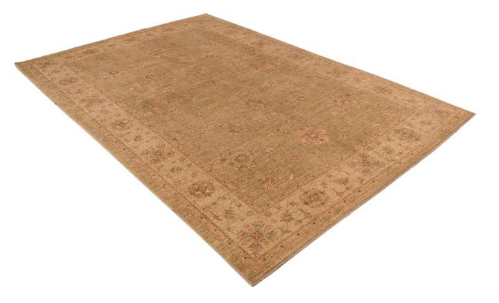 6' 8 x 9' 9 Ziegler Rug