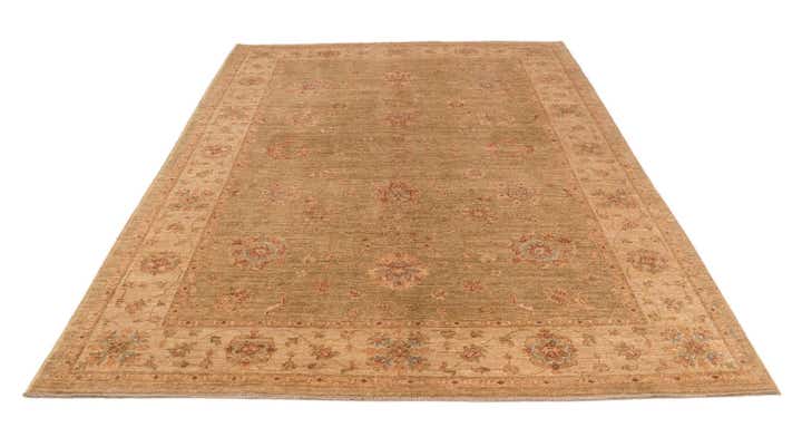 6' 8 x 9' 9 Ziegler Rug