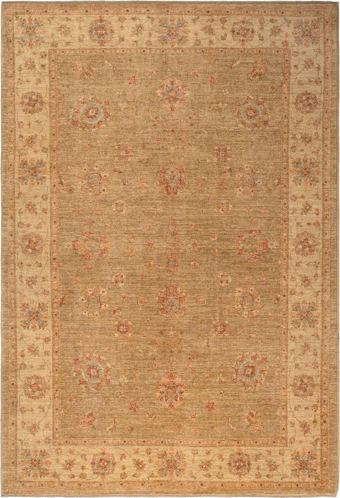 6' 8 x 9' 9 Ziegler Rug