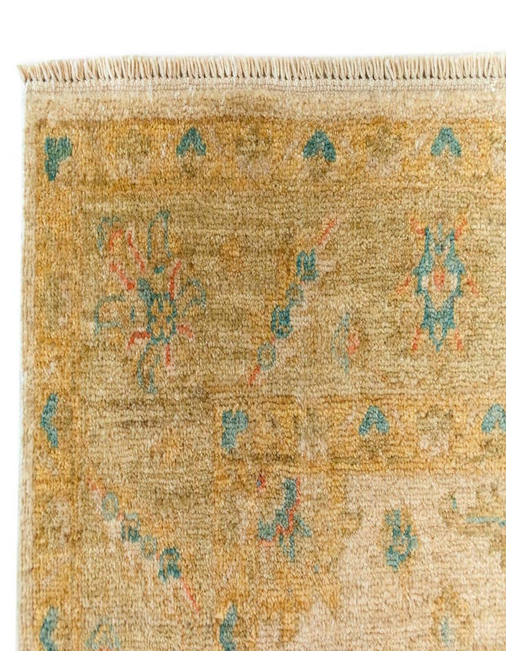 Detail image of 4' 1 x 5' 6 Ziegler Wool Rug