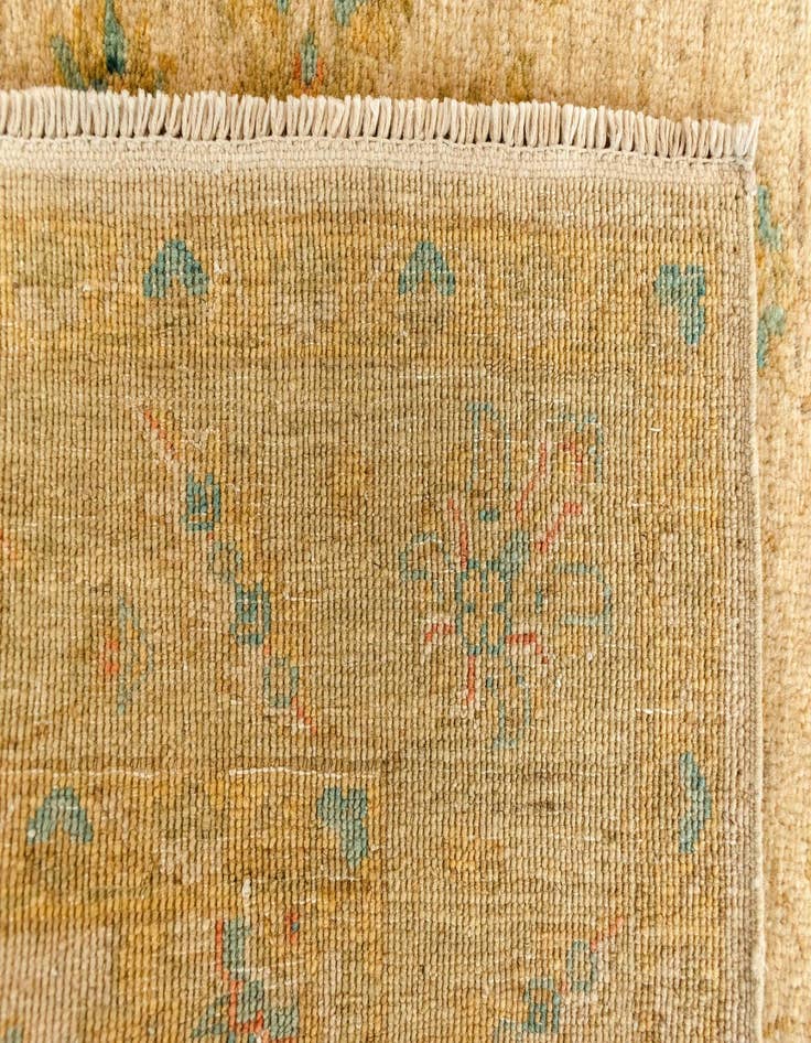 Detail image of 4' 1 x 5' 6 Ziegler Wool Rug