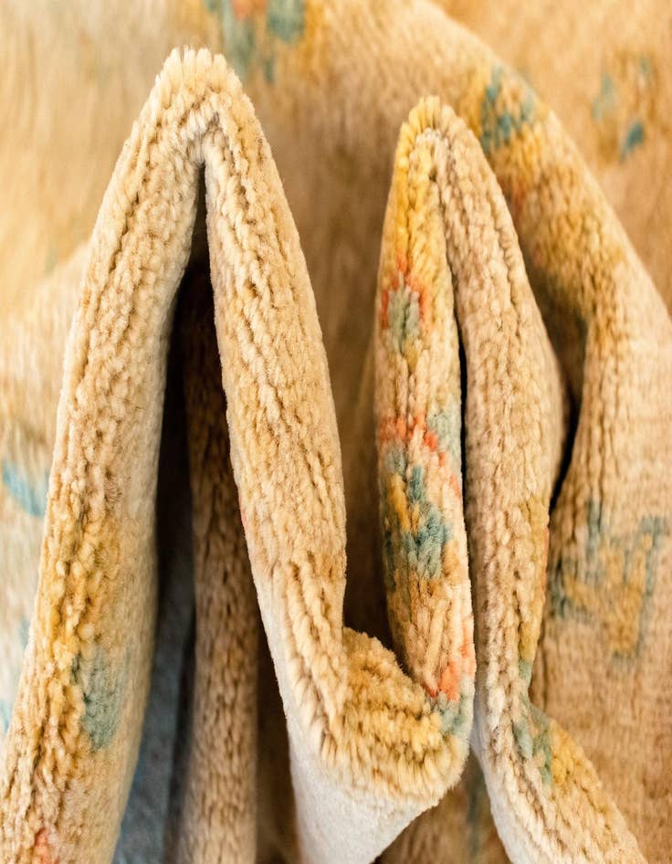 Detail image of 4' 1 x 5' 6 Ziegler Wool Rug