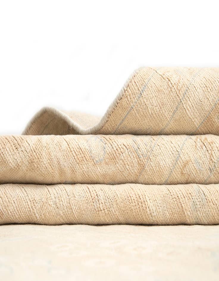 Detail image of 7' 8 x 9' 6 Hand Knotted Ziegler Rug