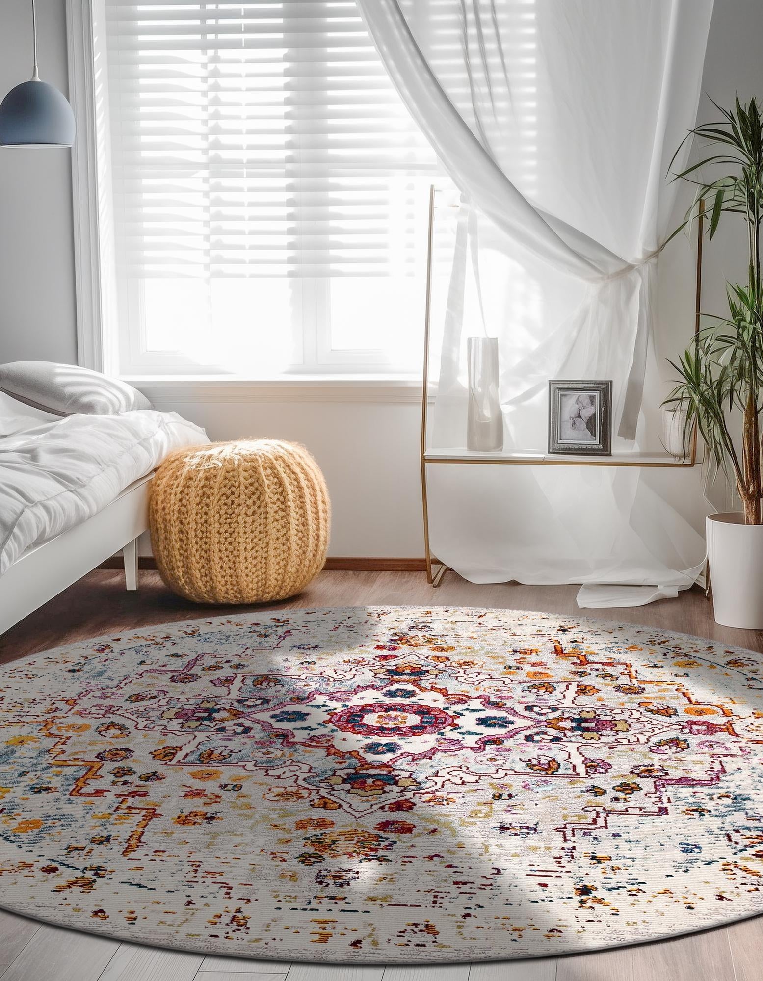 5' 3 x 5' 3 Amulet Round Rug
