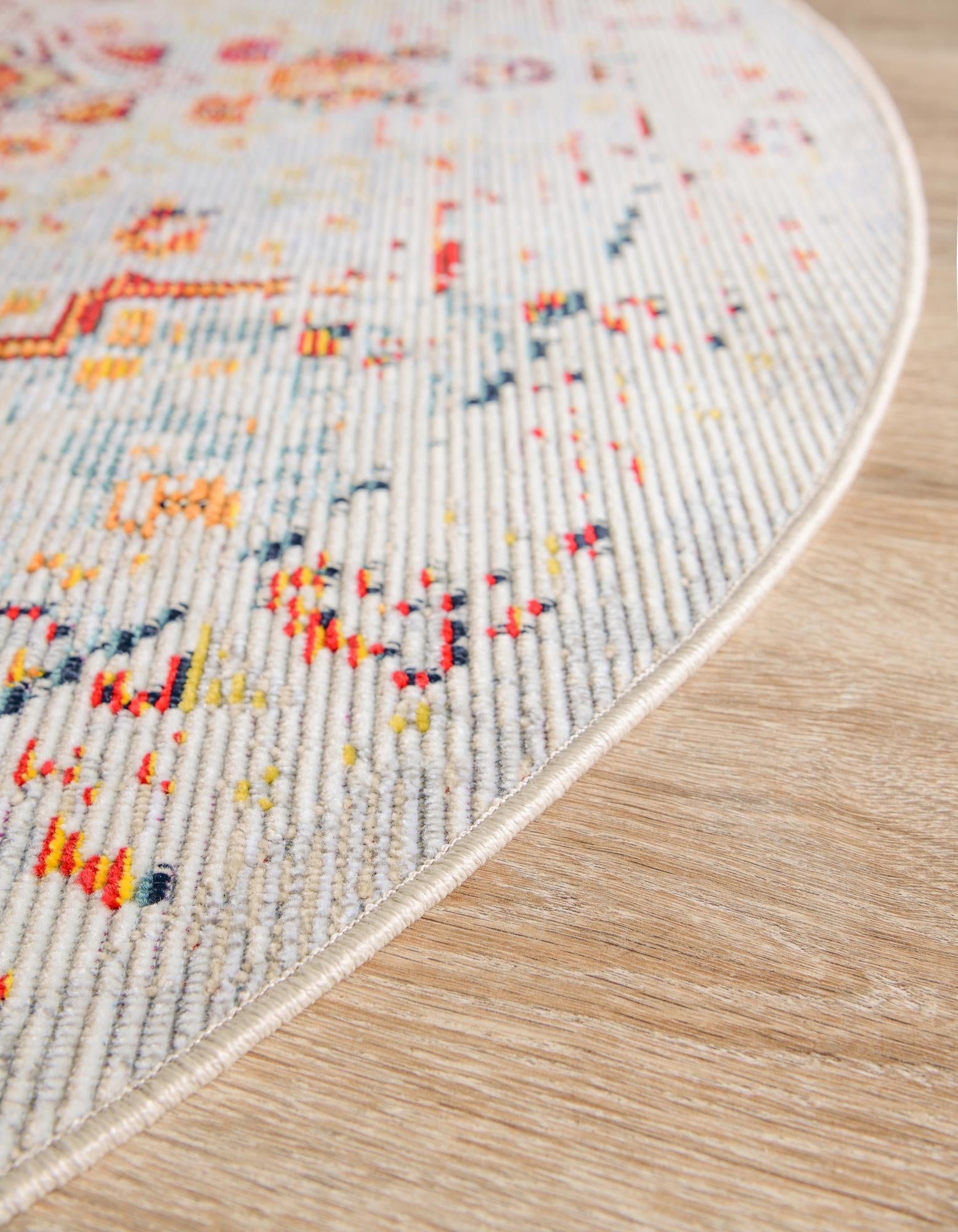 5' 3 x 5' 3 Amulet Round Rug