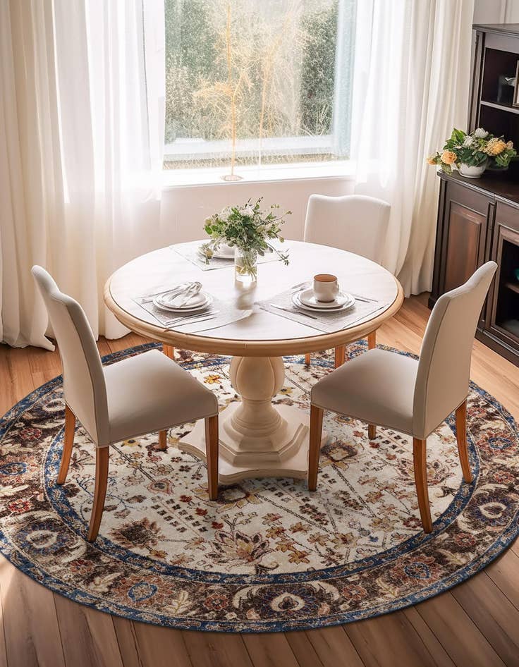Detail image of 8' x 8' Arcadia Round Rug