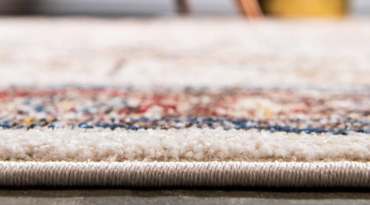 Detail image of 8' x 8' Arcadia Round Rug