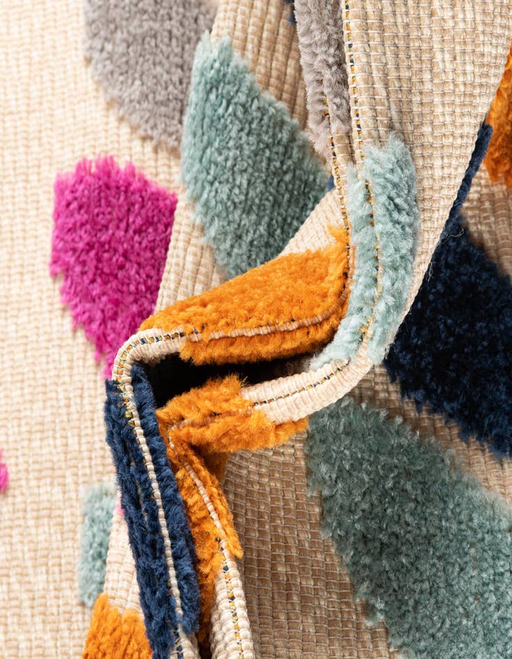 Detail image of 5' 3 x 5' 3 Easy-Clean Aruba Indoor / Outdoor Round Rug