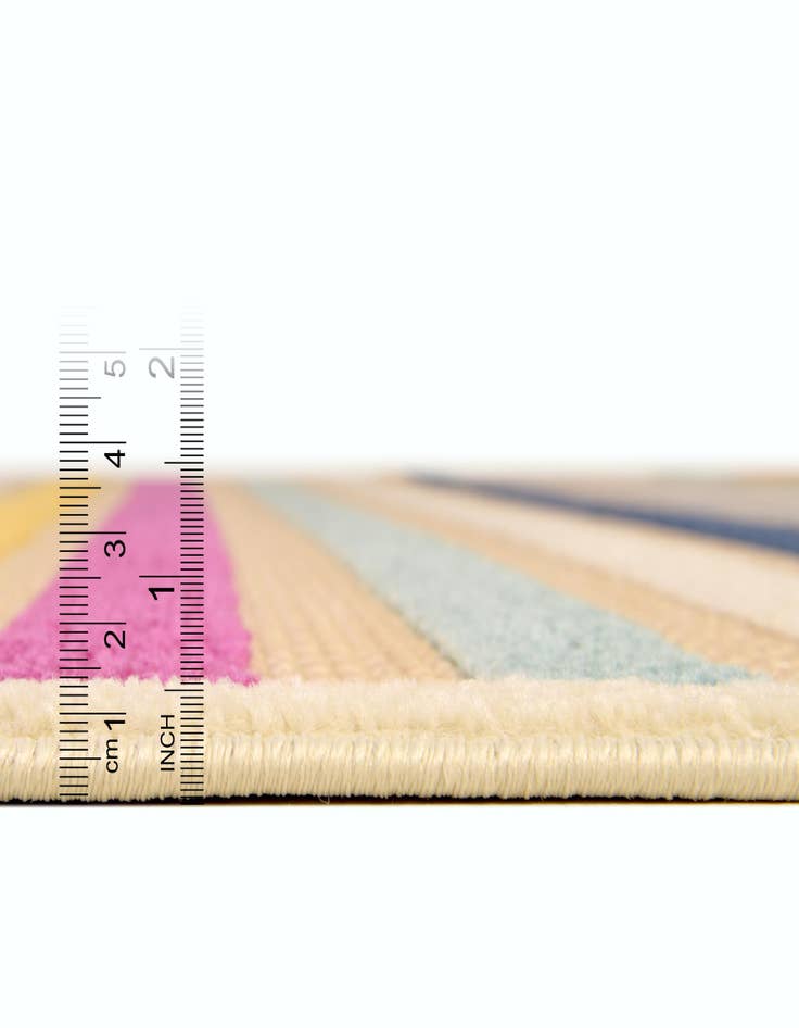 Detail image of 5' 3 x 5' 3 Easy-Clean Aruba Indoor / Outdoor Round Rug