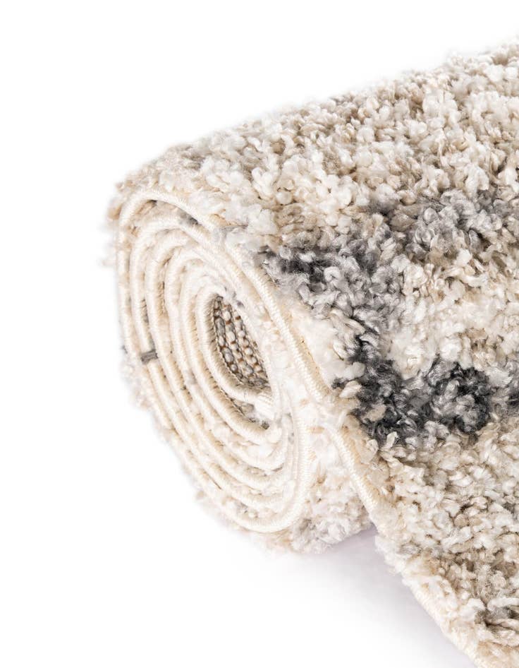 Detail image of 3' 3 x 3' 3 Athena Shag Round Rug