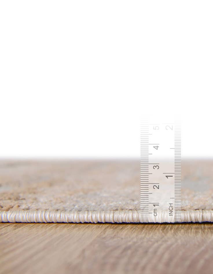 Detail image of 7' x 7' Caspian Round Rug