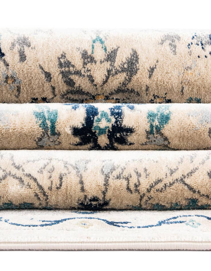 Detail image of 3' 3 x 3' 3 Dahlia Round Rug