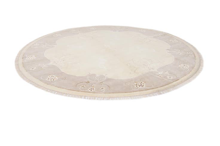 Detail image of 9' 11 x 9' 11 Hand Knotted Darya Wool Round Rug