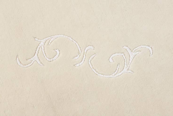 Detail image of 9' 11 x 9' 11 Hand Knotted Darya Wool Round Rug