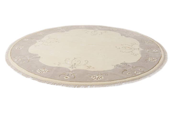 Detail image of 9' 10 x 9' 10 Hand Knotted Darya Wool Round Rug