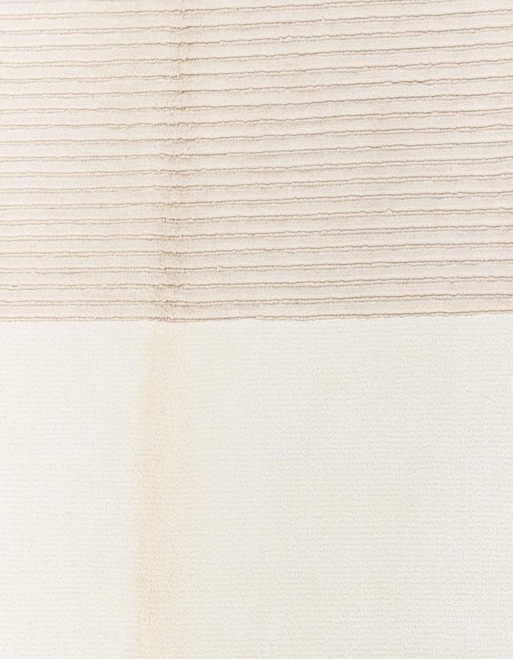 Detail image of 6' 6 x 6' 6  Hand Knotted Darya Wool Round Rug