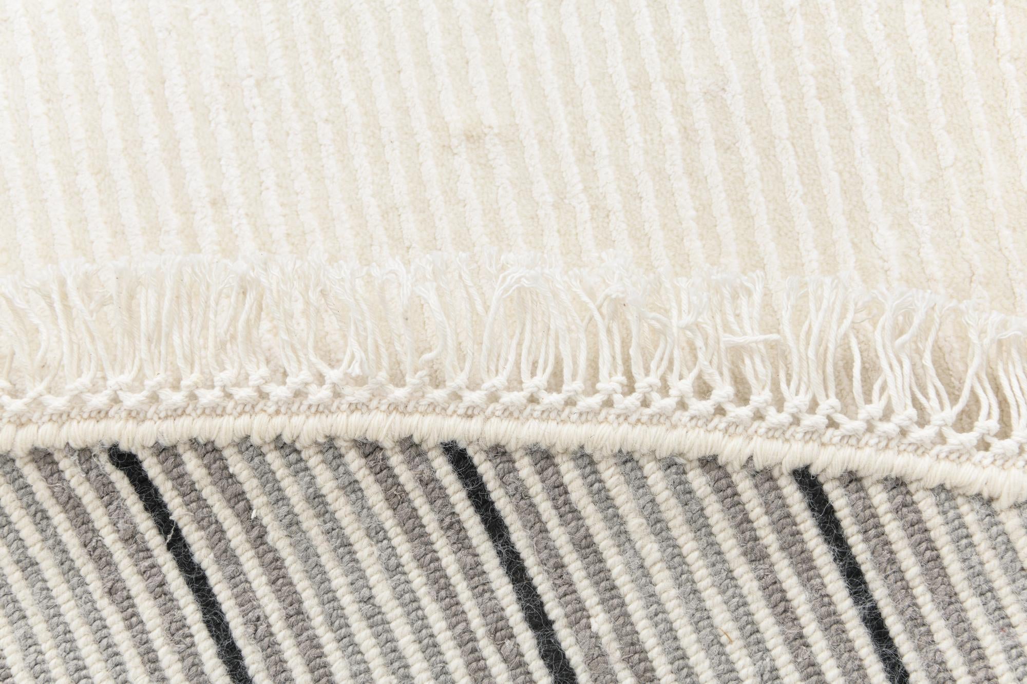 6' 6 x 6' 6 Hand Knotted Darya Wool Round Rug