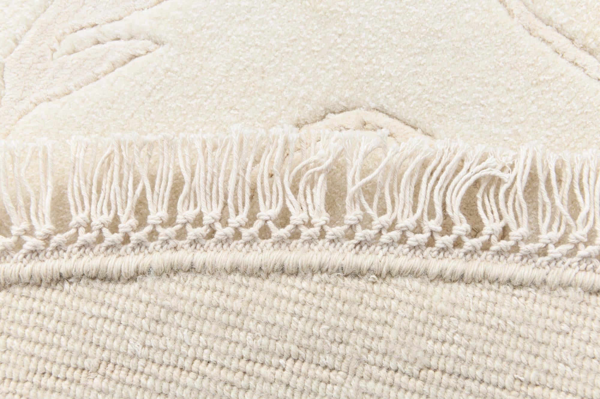 6' 7 x 6' 7 Hand Knotted Darya Wool Round Rug