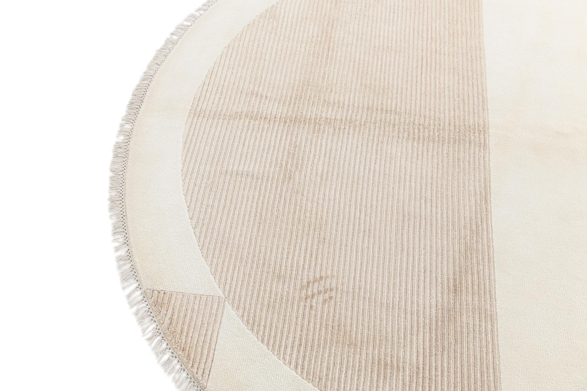 6' 6 x 6' 6 Hand Knotted Darya Wool Round Rug